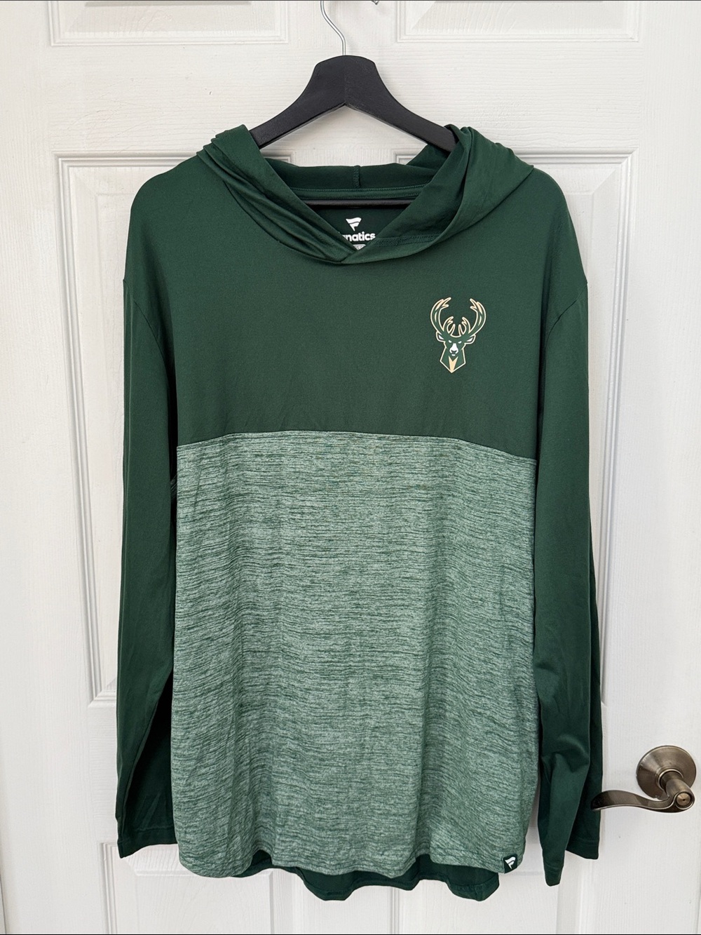 Fanatics Milwaukee Bucks Green Colorblock Hoodie Sweater